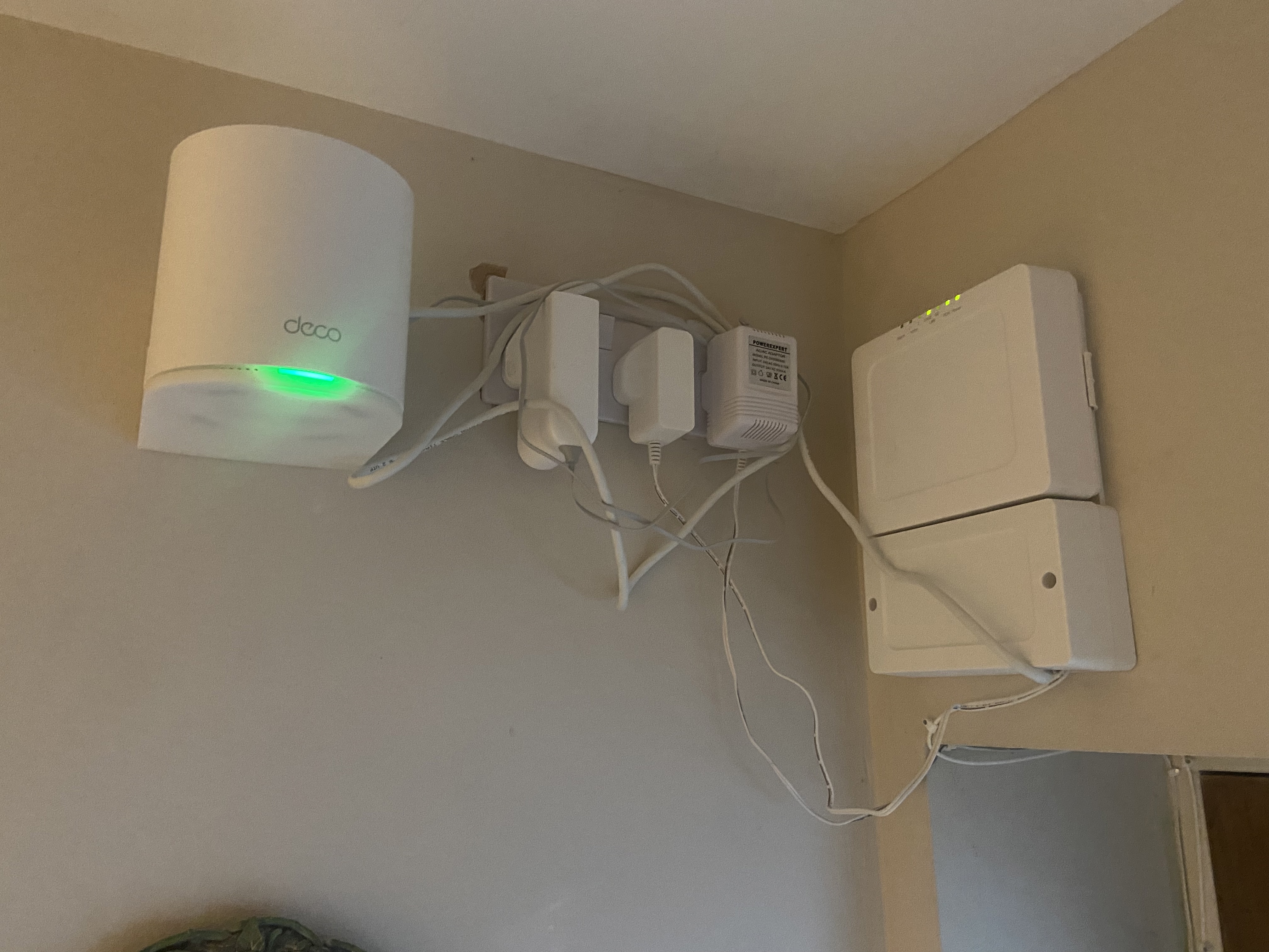 Kệ giữ Tplink Deco Wifi Access Point