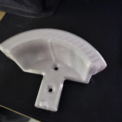 Móc Treo Nón Bảo Hiểm Xe Máy Có Móc Chìa Khóa