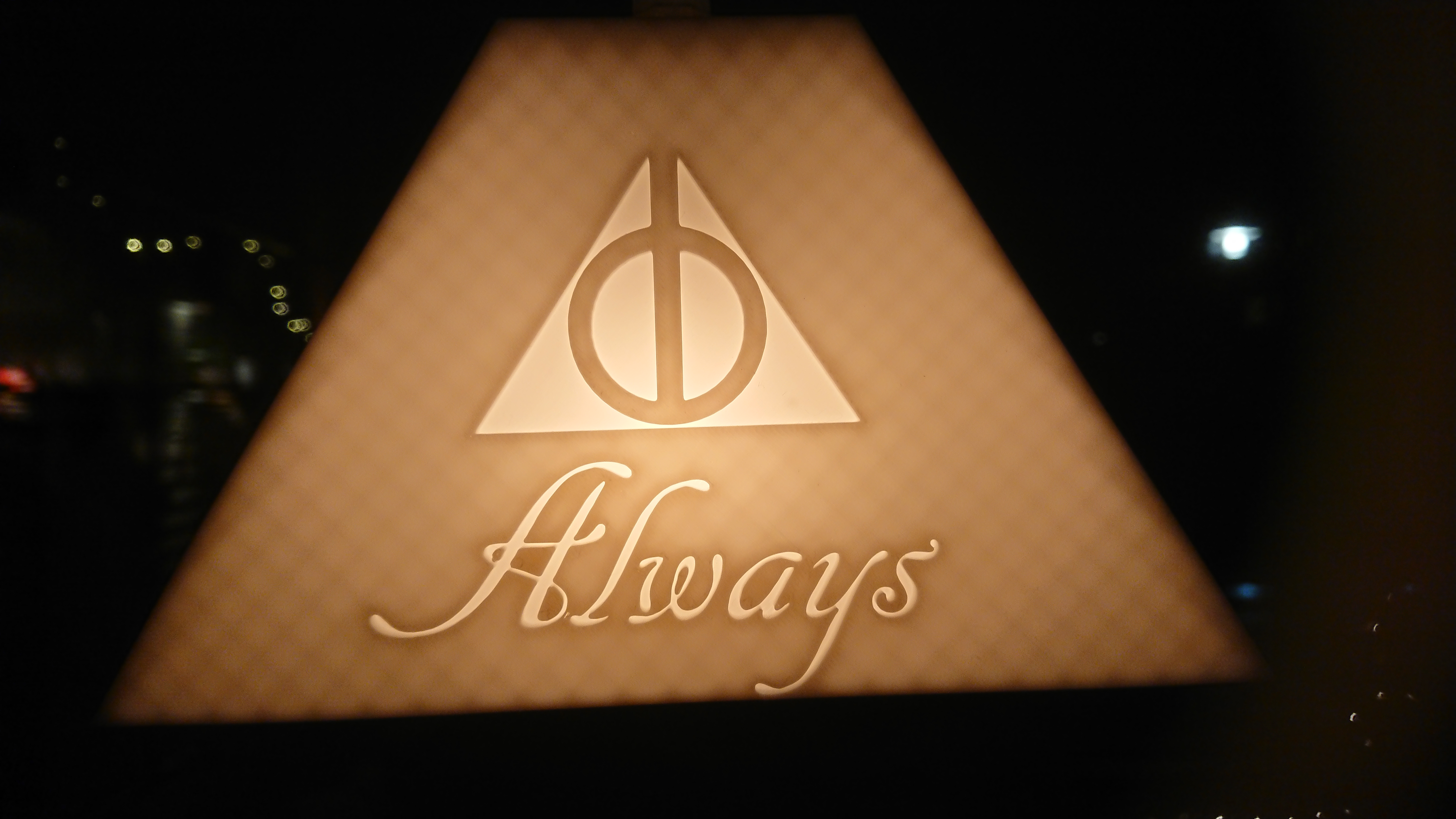 Đèn Cửa Sổ Harry Potter Biểu Tượng Tử Thần