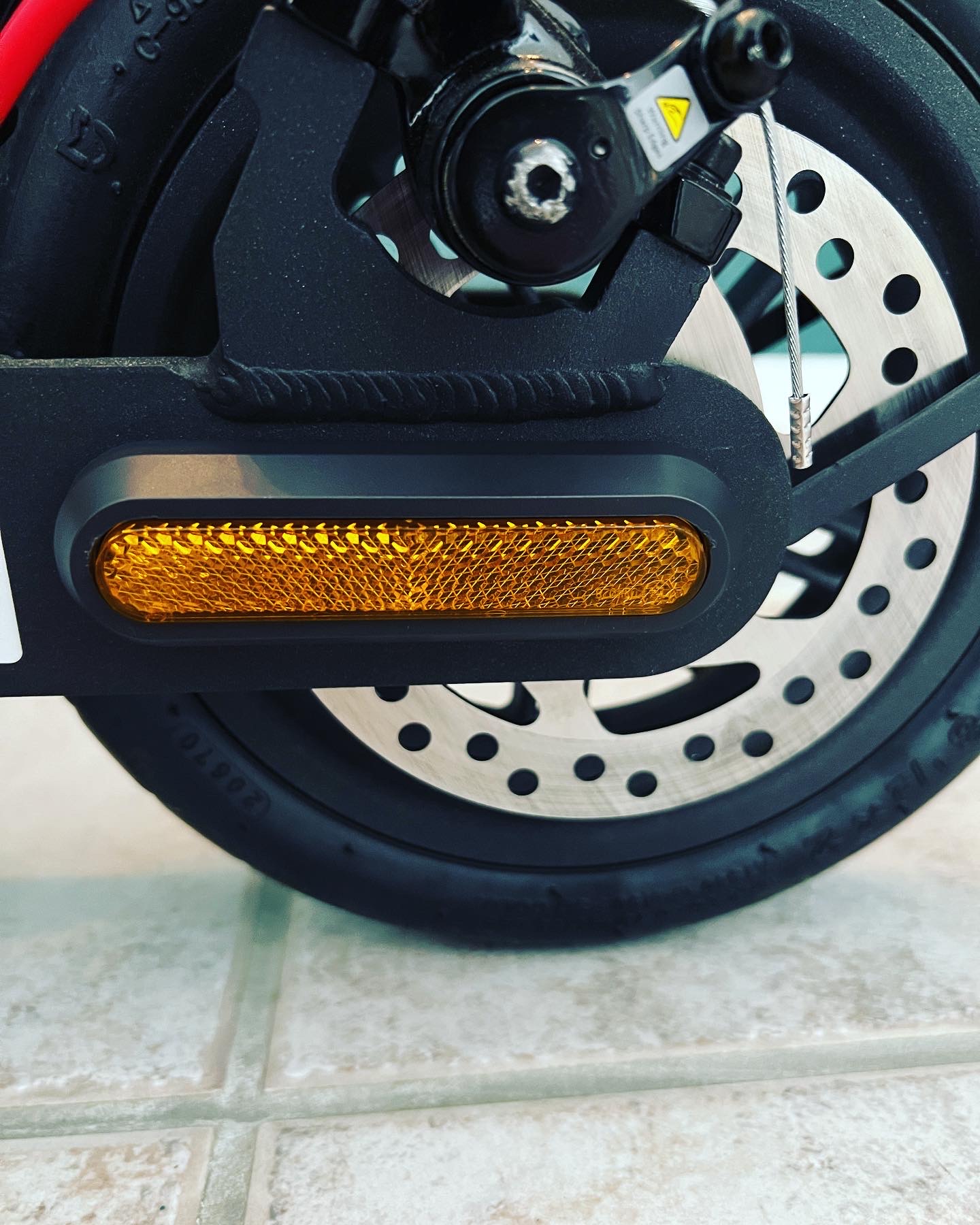 Giá đỡ AirTag cho Xe điện Xiaomi Pro2