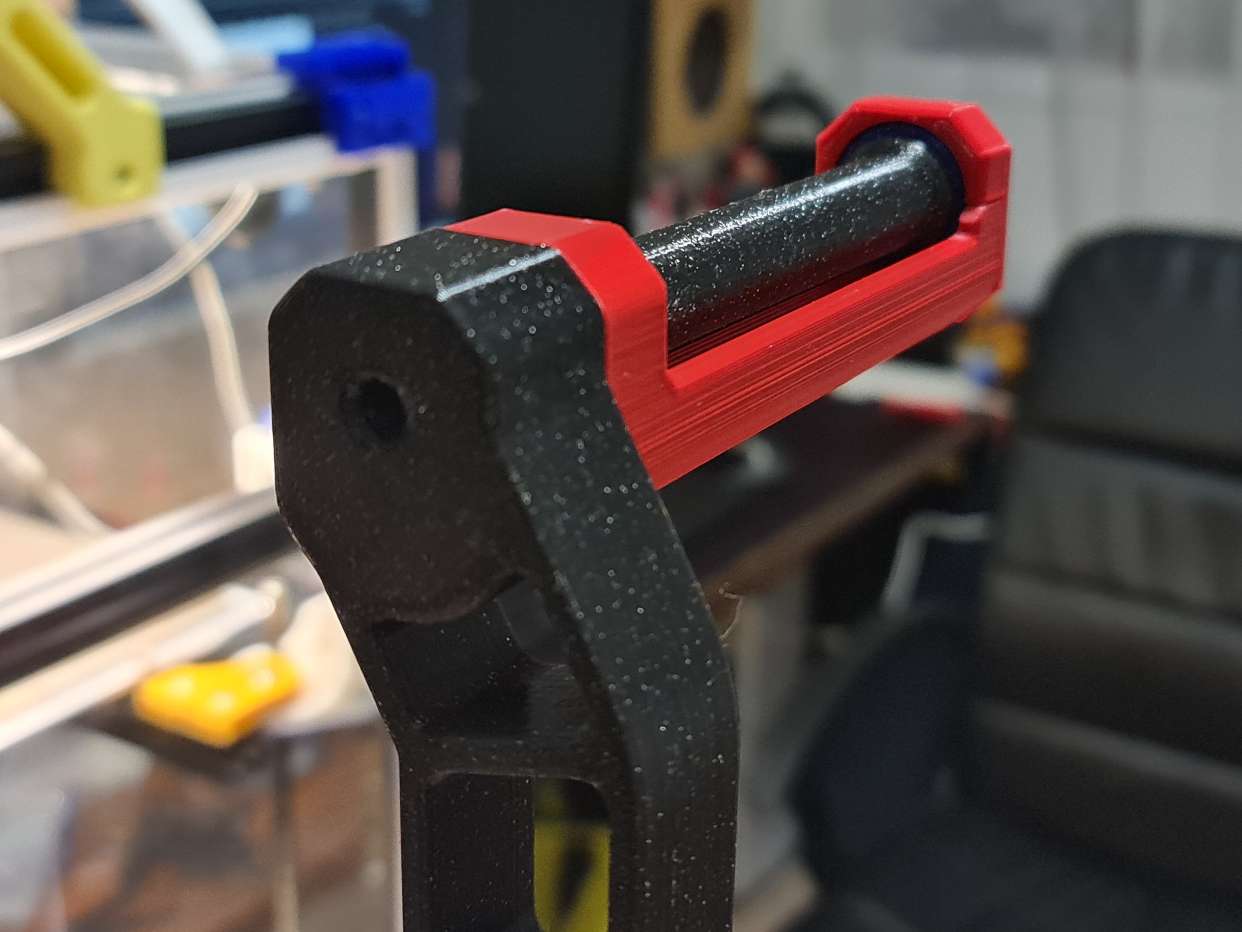 Giá đỡ cuộn dây cho thanh nhôm 3030 (chỉnh sửa từ giá đỡ cuộn dây Voron/Switchwire dùng vòng bi)