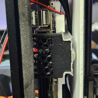 Manta M8P Chân Gắn DIN V2 [Dạng Thấp]