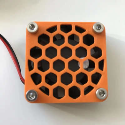 Chụp Quạt 4010 Kiểu Tổ Ong