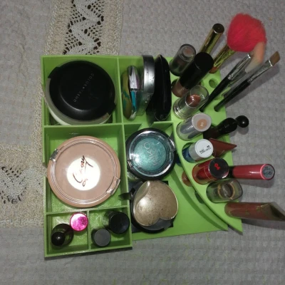 Hộp đựng đồ trang điểm