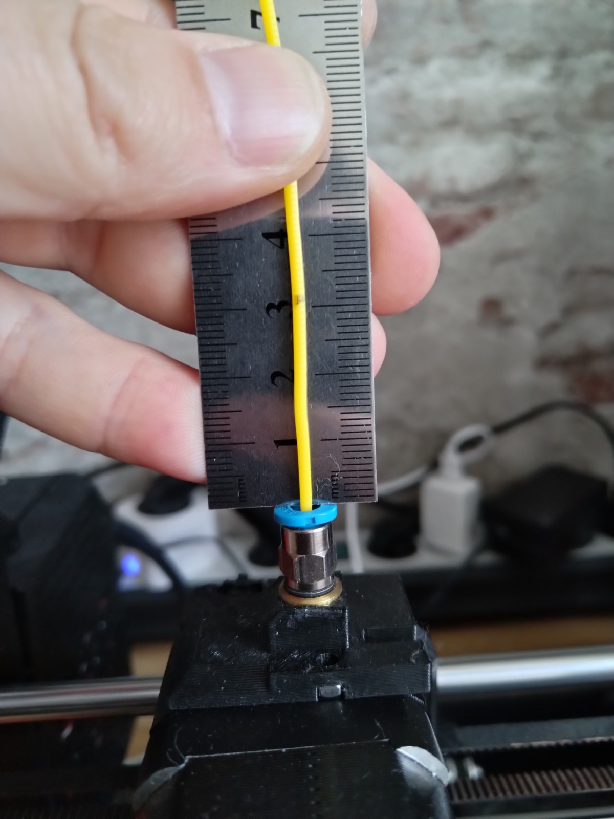 Tyrap, dây rút, ziptie hoặc dây buộc cáp