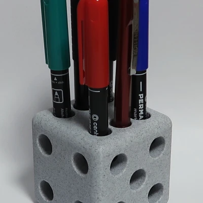 Chỗ cắm bút hình hộp vuông