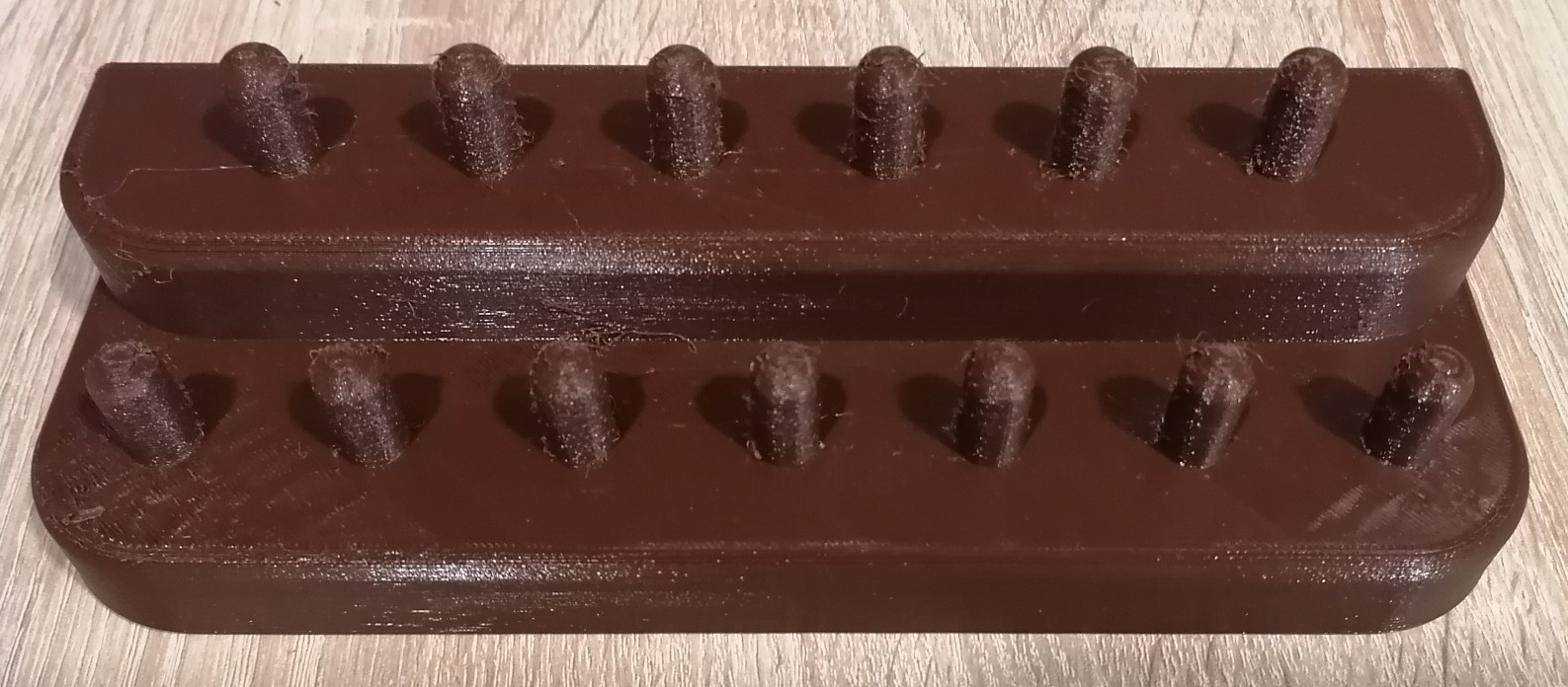 Giá Đỡ Kim May Vá Treo Tường