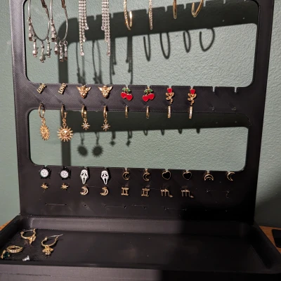 Chỗ Đựng Bông Tai (Sắp Xếp)