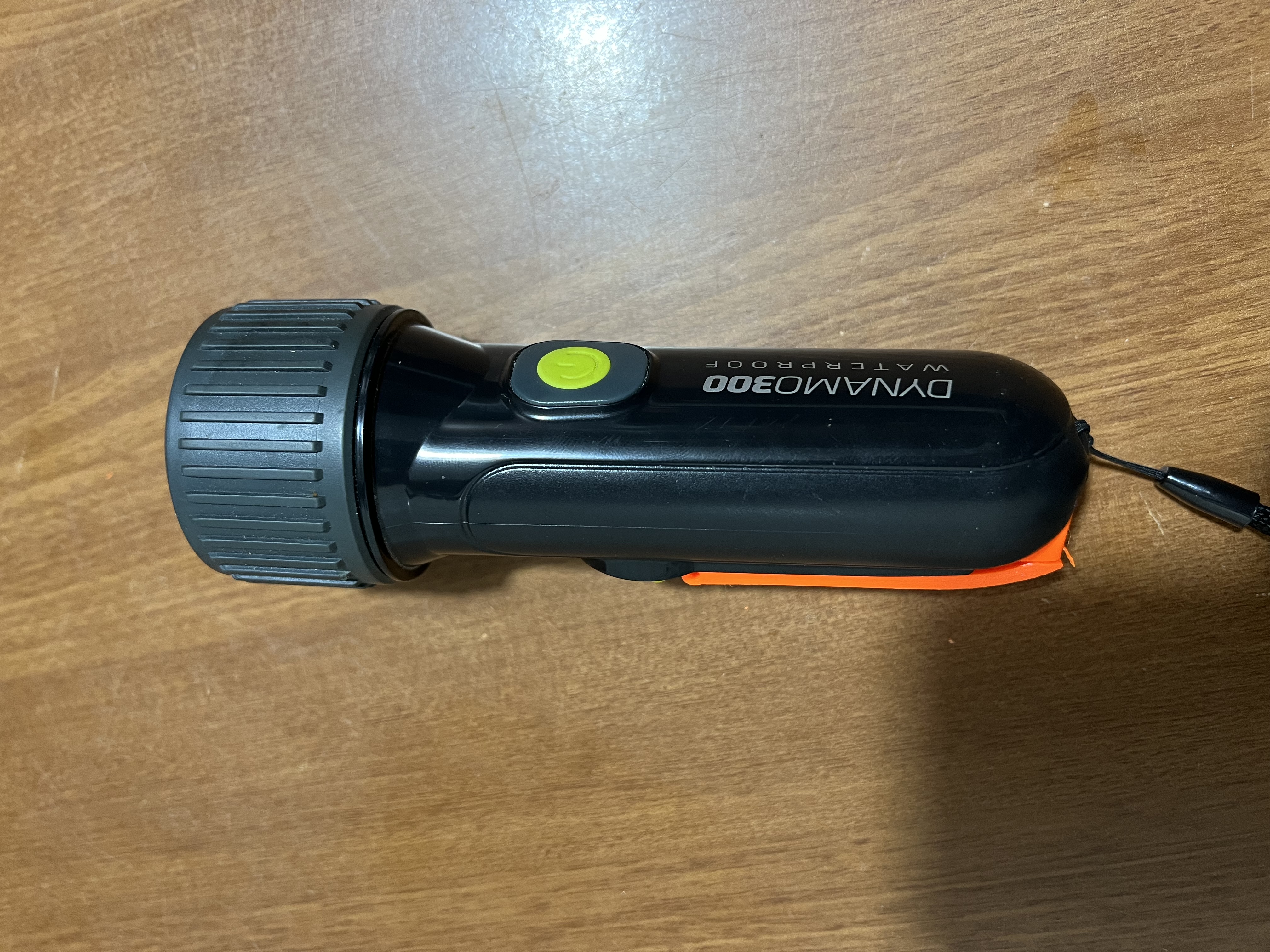 Decathlon dynamo 300 - Thay cần gạt