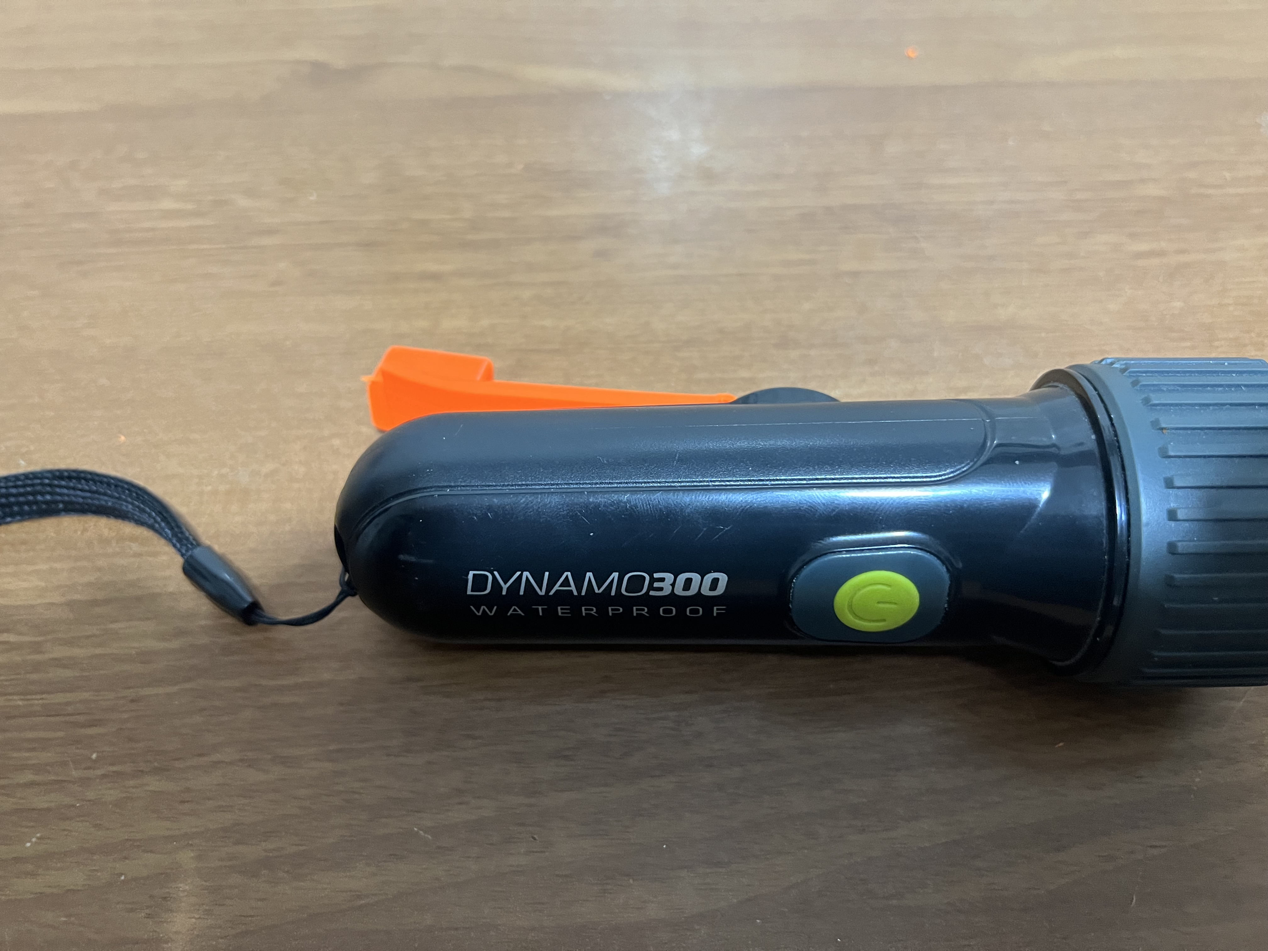 Decathlon dynamo 300 - Thay cần gạt