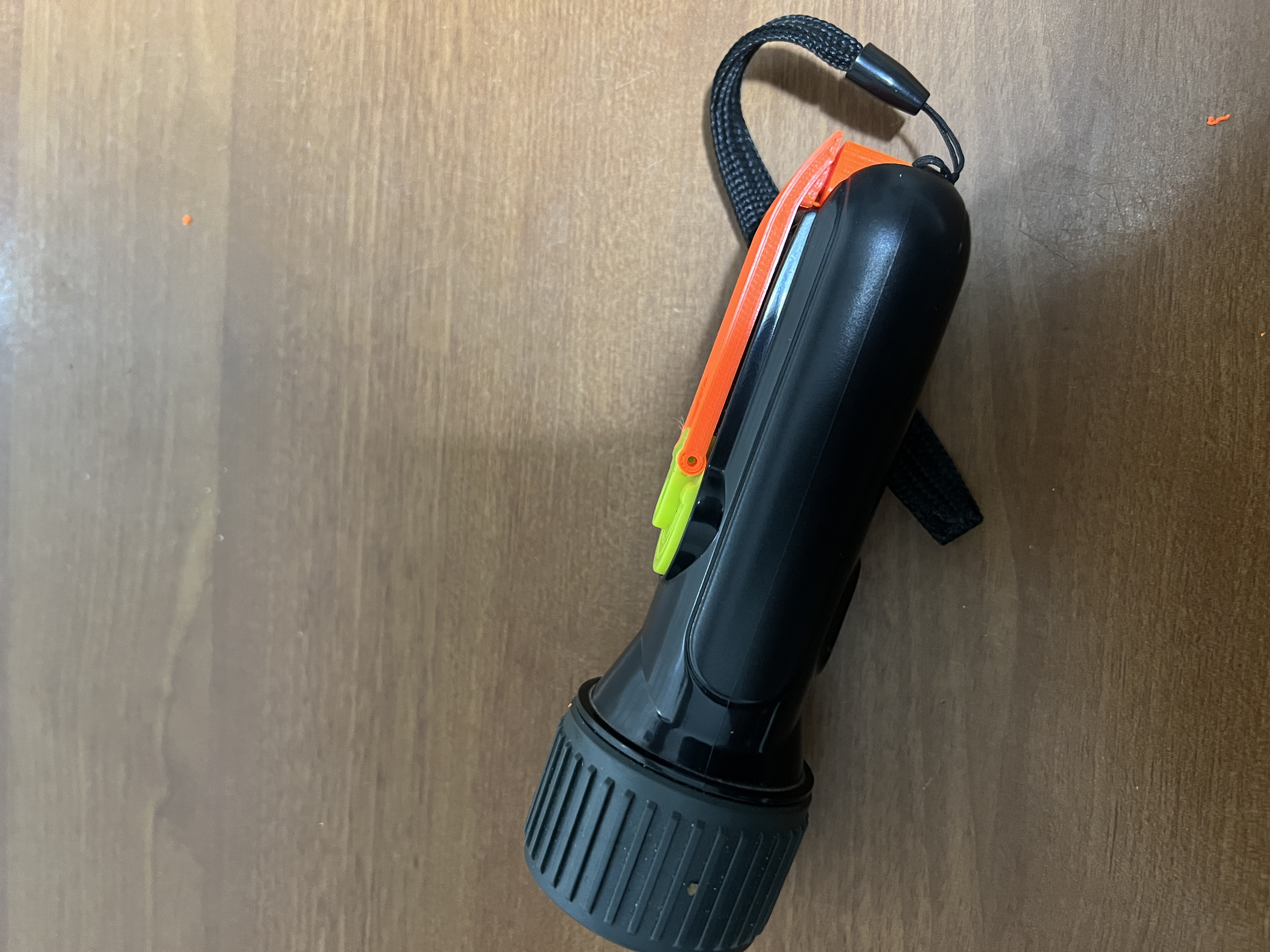 Decathlon dynamo 300 - Thay cần gạt