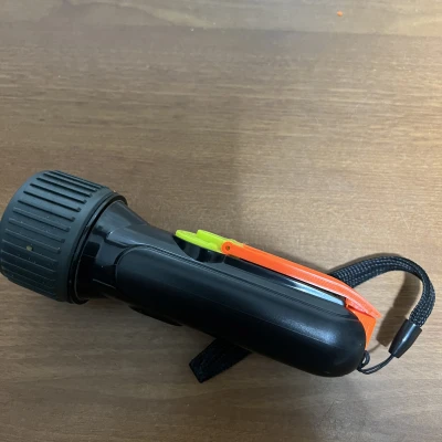 Decathlon dynamo 300 - Thay cần gạt