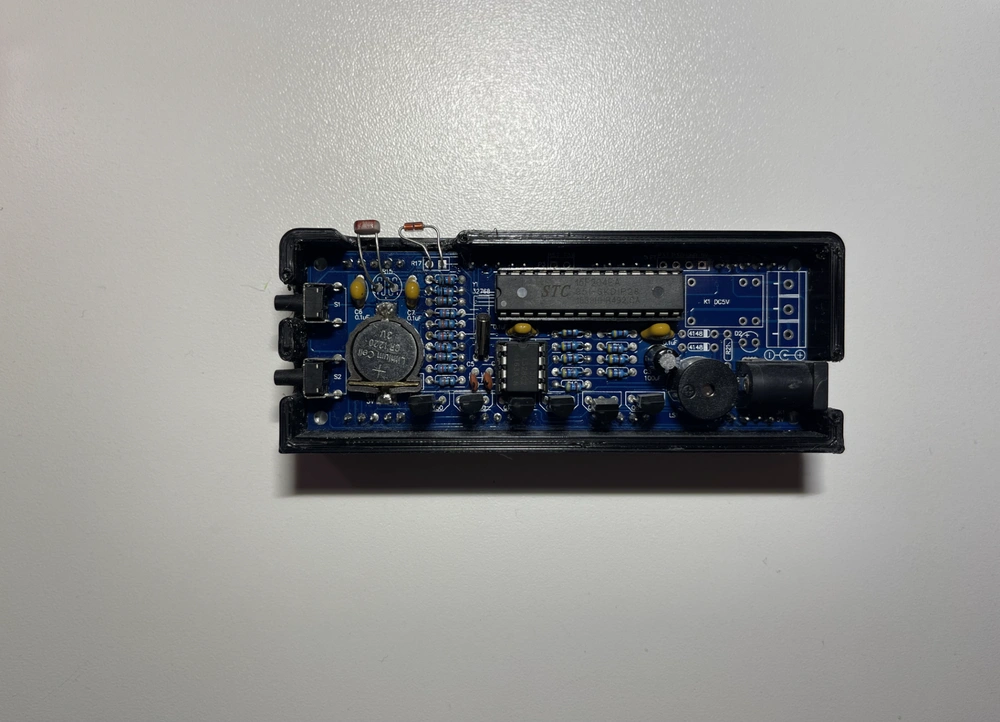 Vỏ Hộp Đồng Hồ Kỹ Thuật Số