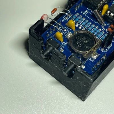 Vỏ Hộp Đồng Hồ Kỹ Thuật Số