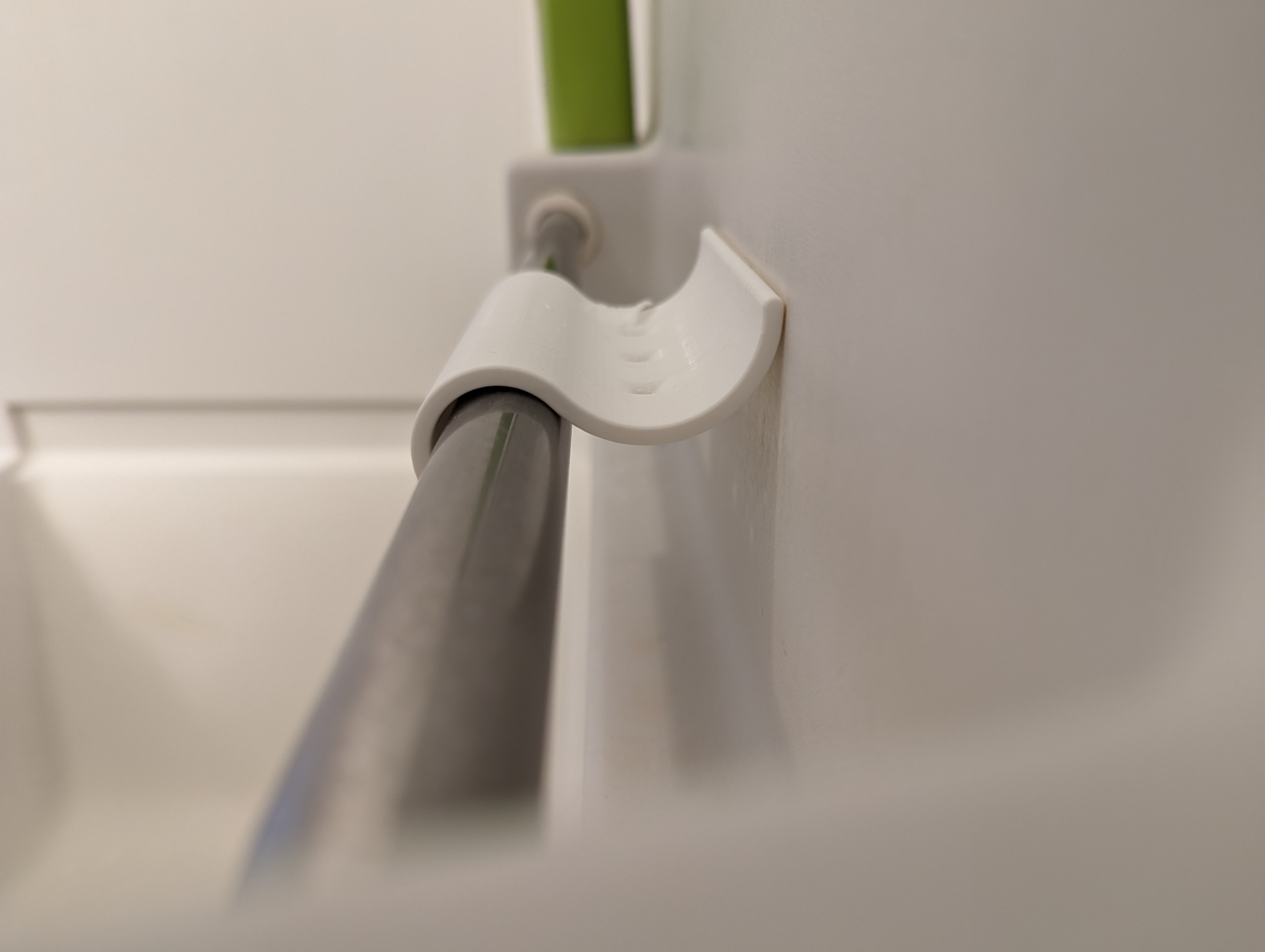 Kệ xà bông cho tay vịn vòi sen