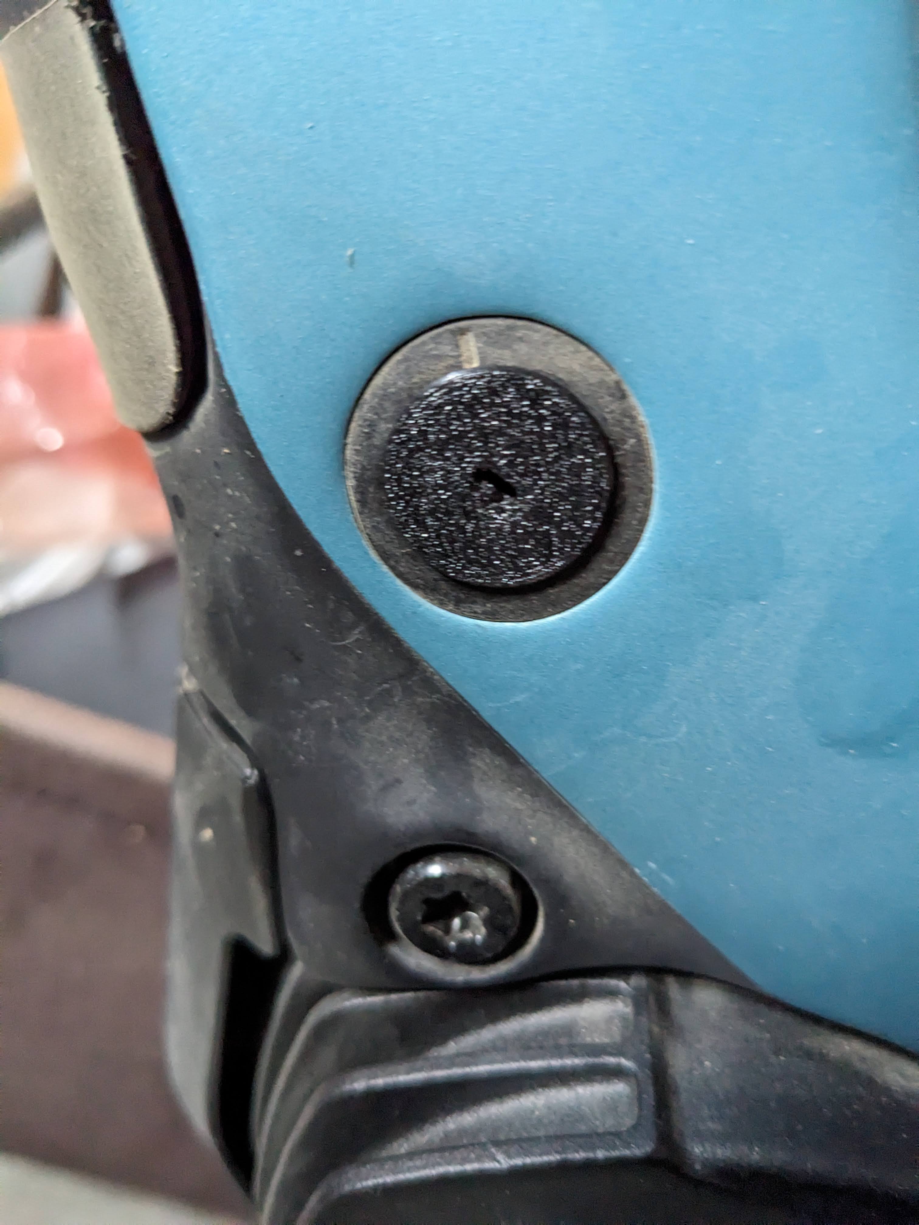 Nắp Chặn Pin Canyon Grail