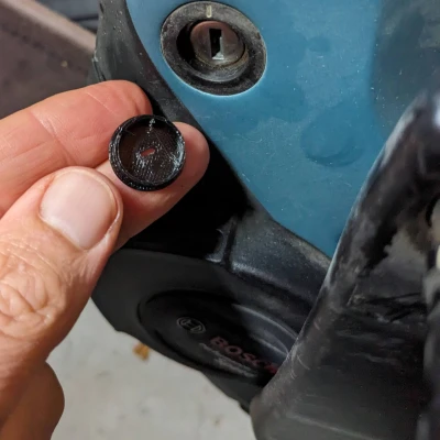 Nắp Chặn Pin Canyon Grail