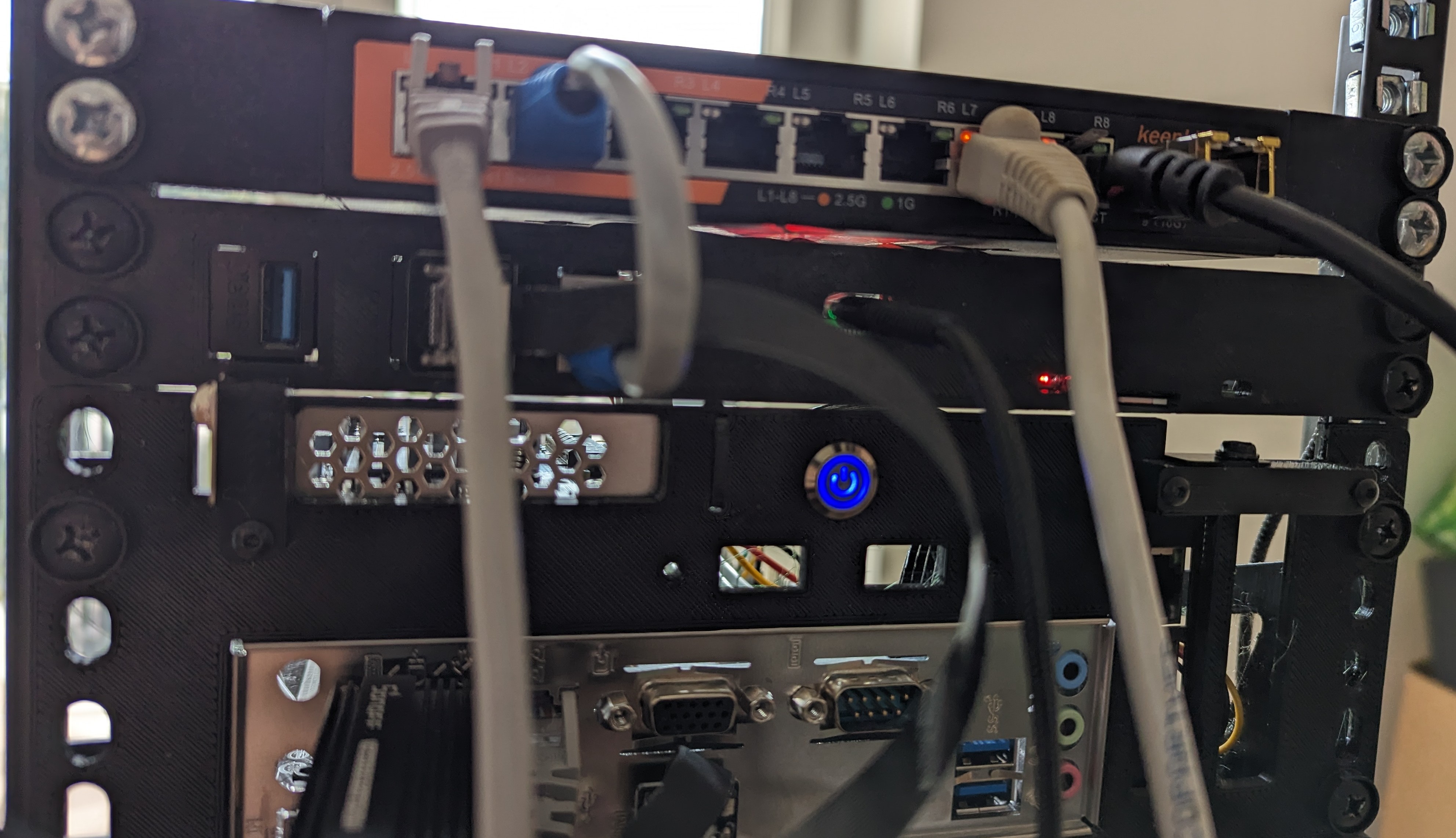 Kệ PiKVM V1 cho rack 10 inch