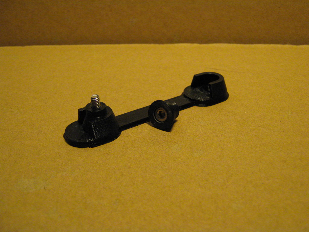 Giá đỡ thay thế cho bộ nguồn Prusa trên bàn IKEA LACK