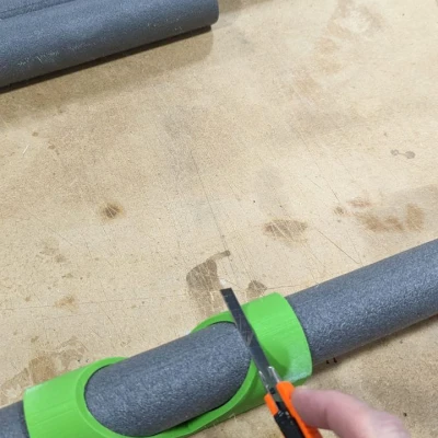 Dụng Cụ Hỗ Trợ Cắt / Cutting Aid