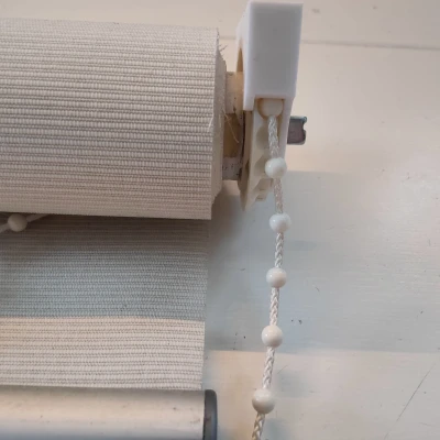 Thay thế dẫn hướng dây rèm cuốn