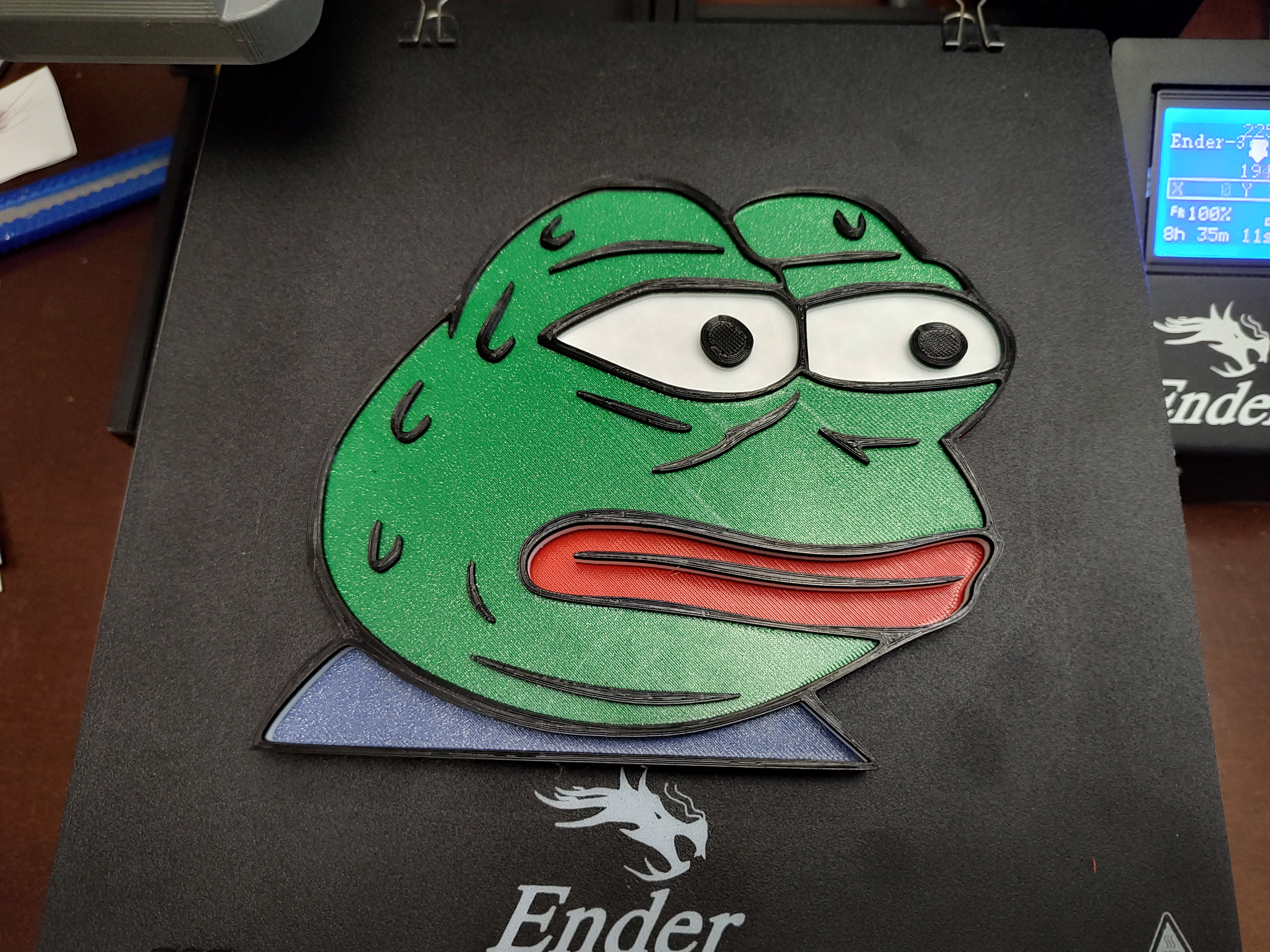 Mô hình Pepe the Frog đa sắc