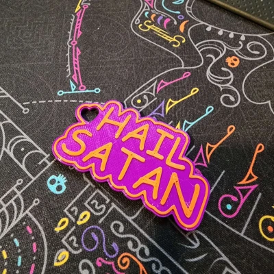 Móc Khóa Hail Satan