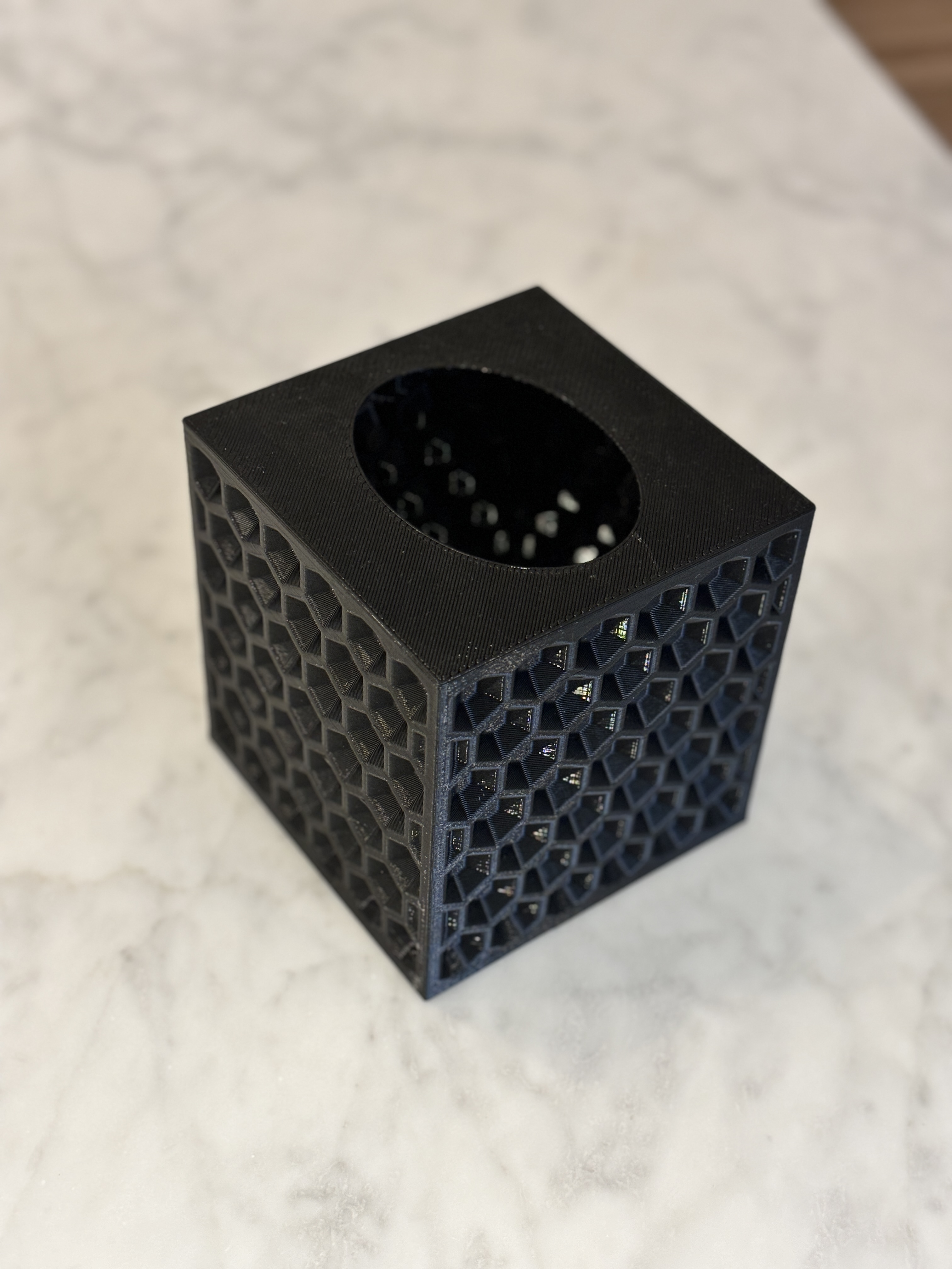 Hộp Đựng Khăn Giấy Hình Lục Giác