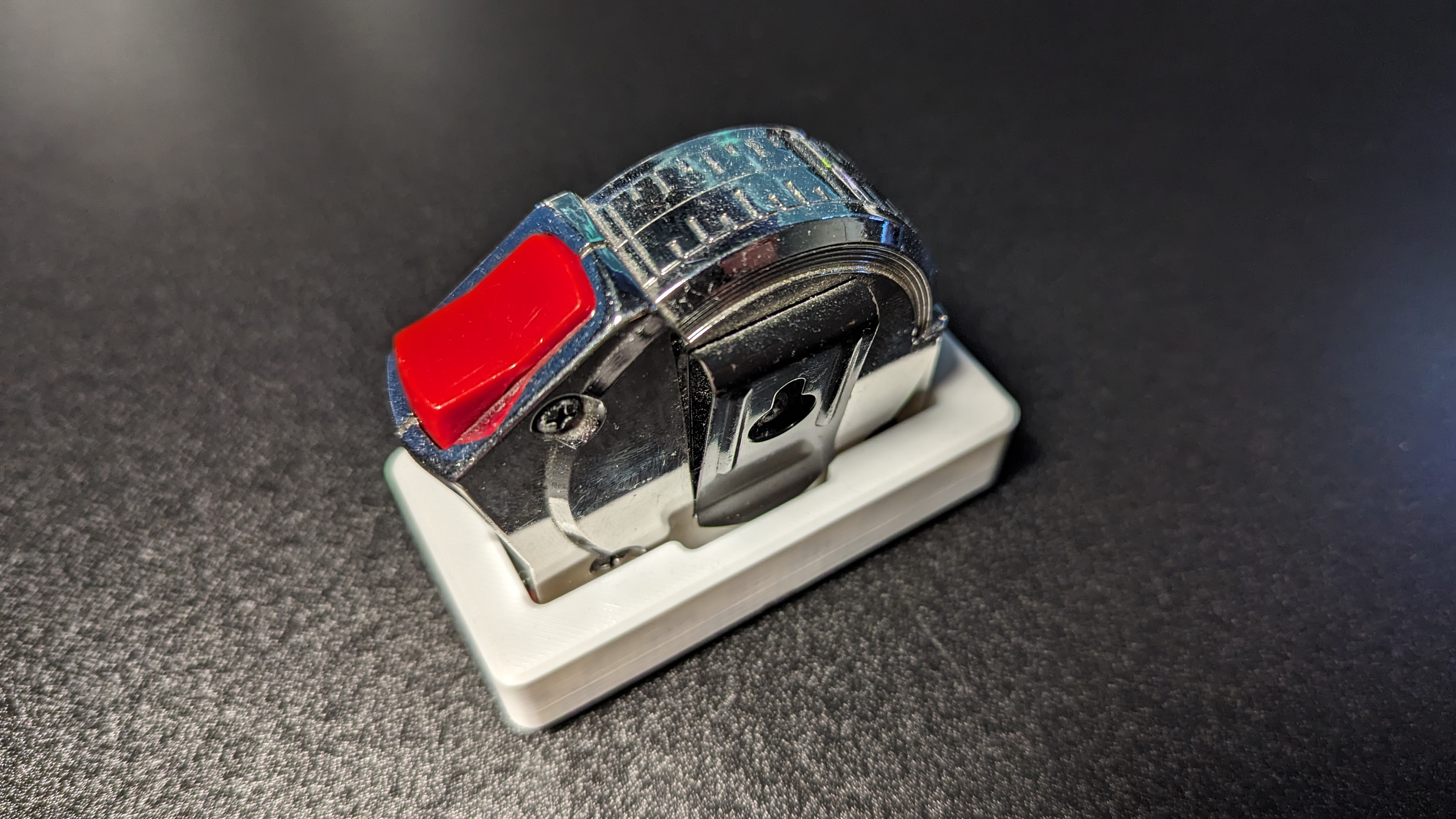 Kệ Đựng Thước Cuộn Engineers Gridfinity