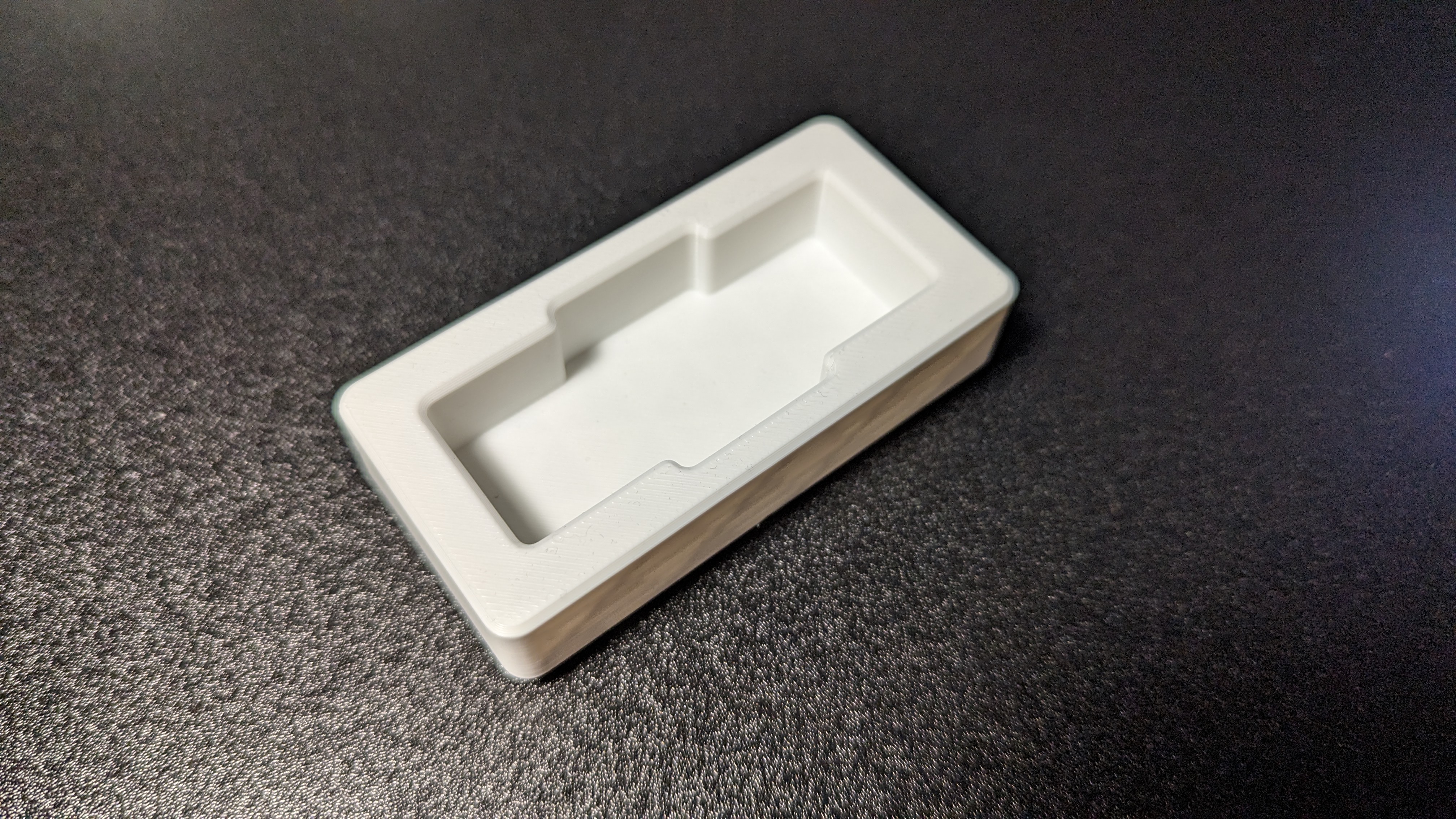 Kệ Đựng Thước Cuộn Engineers Gridfinity