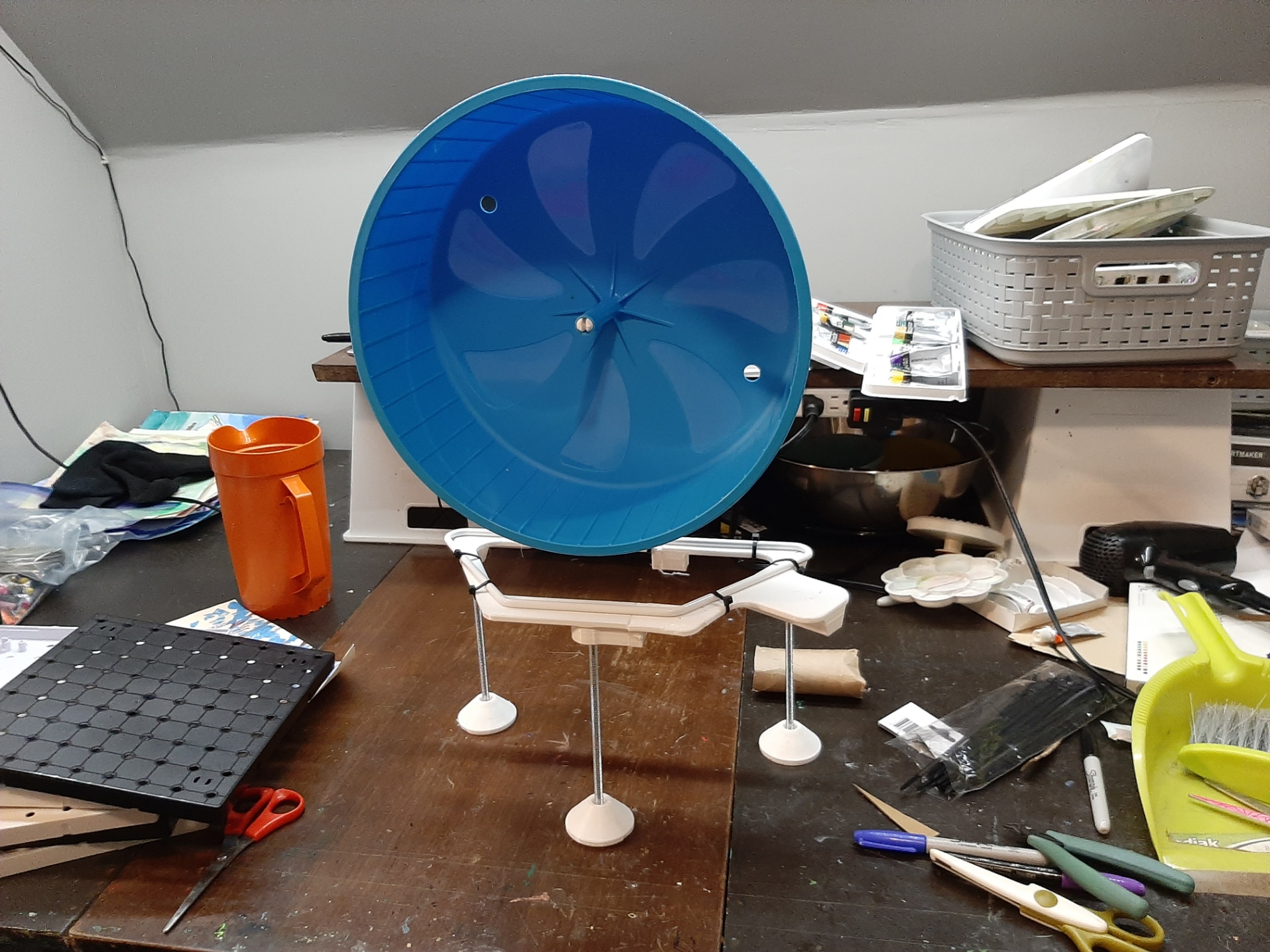 Chân đế bánh xe hamster 12'