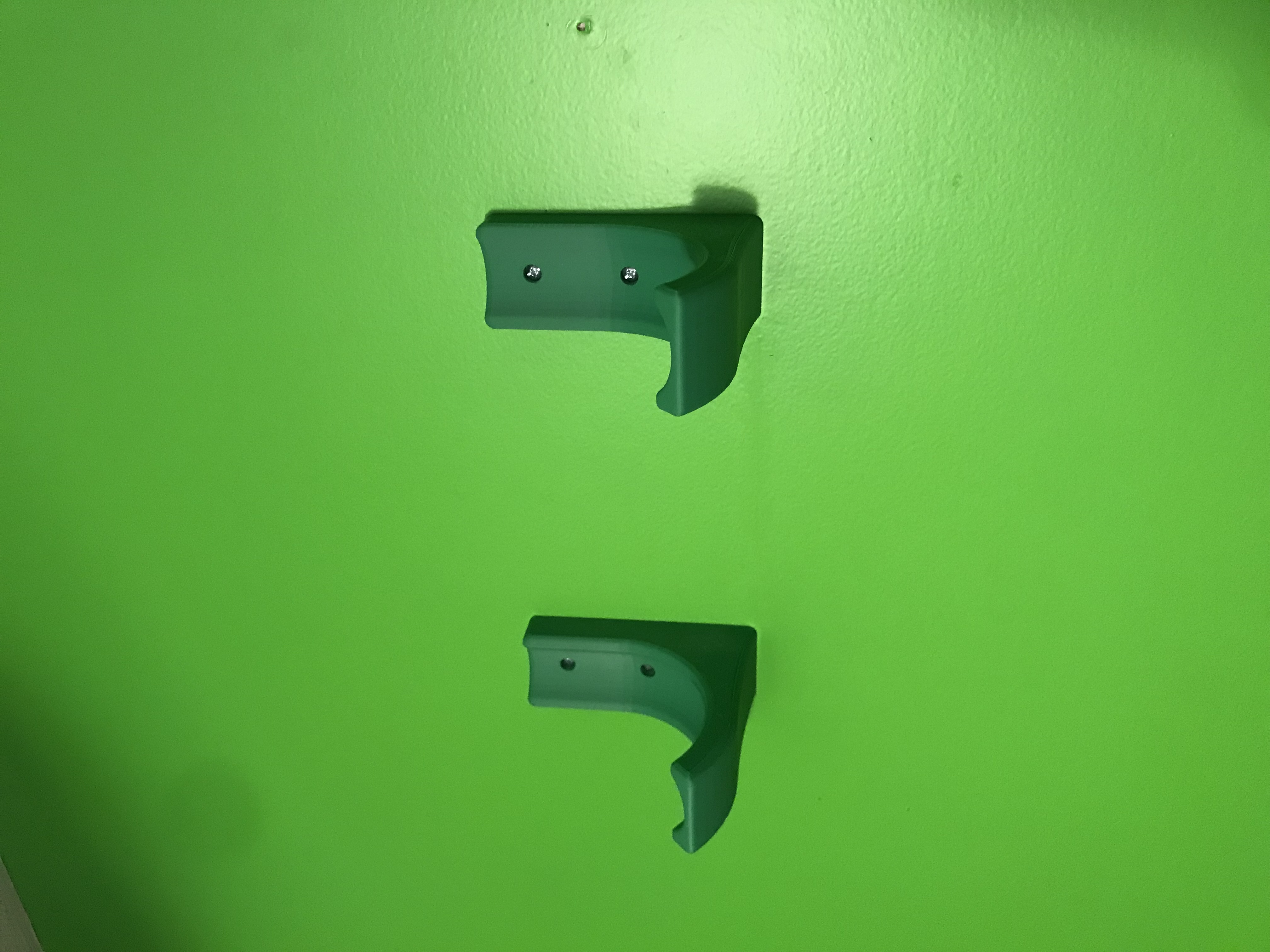 Giá Treo Máy Bay RC Lên Tường