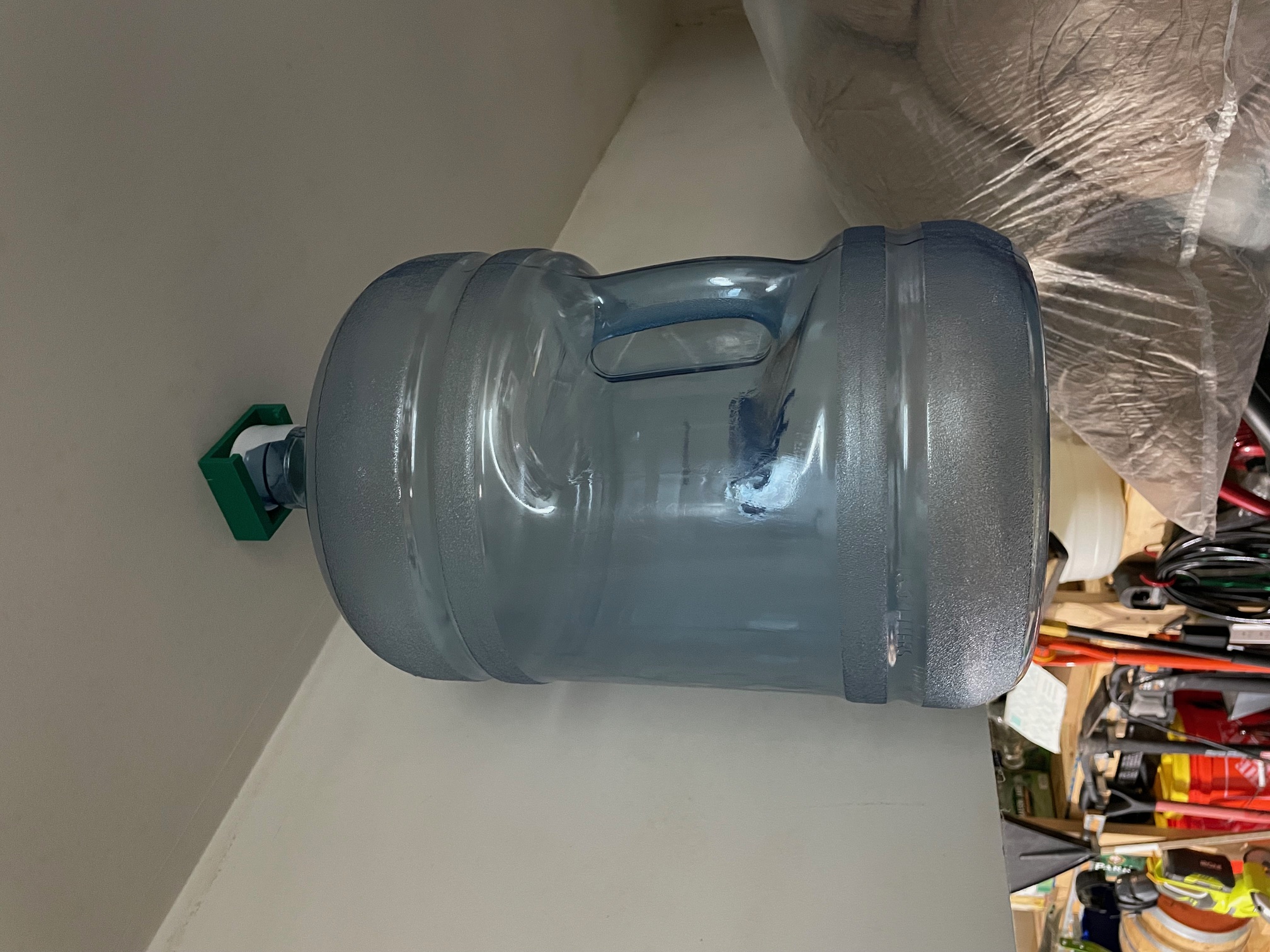 Kệ Treo Bình Nước 5 Galon