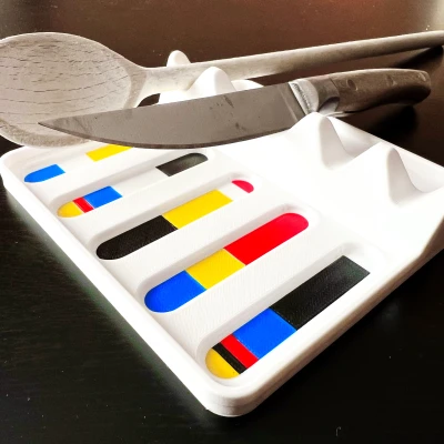 Hộp đựng dao muỗng nĩa lấy cảm hứng từ Mondrian