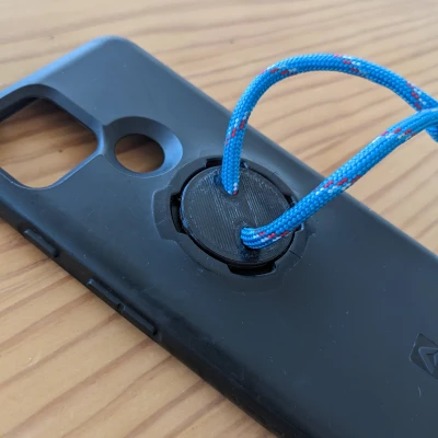 Phụ kiện Quadlock có lỗ xỏ dây an toàn