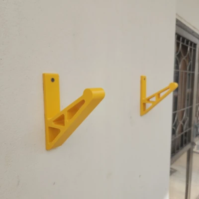 Móc Treo Nón Bảo Hiểm Lên Tường (Bản Lớn Hơn)