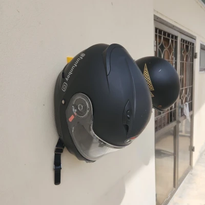 Móc Treo Nón Bảo Hiểm Lên Tường (Bản Lớn Hơn)