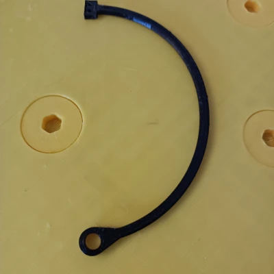 Dây Giữ Nắp Bình Xăng Skoda Octavia Có Lỗ