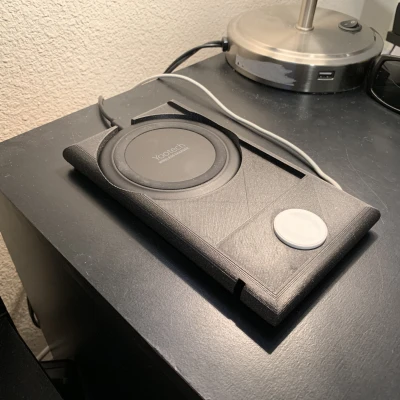 Đế sạc đêm tối giản cho iPhone XR (ốp UAG) và Apple Watch