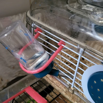 CHÂN ĐỠ BÌNH NƯỚC CHO HAMSTER