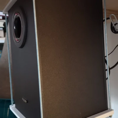 Giá Đỡ Gầm Bàn Cho Loa Subwoofer Creative Inspire T3100