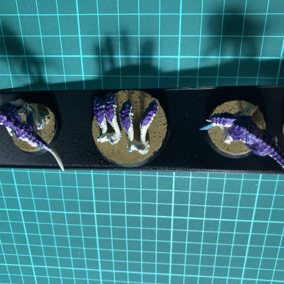 Đế Giữ Mô Hình Mini Cho Kệ Push-Fit Multiboard (Có Nam Châm)