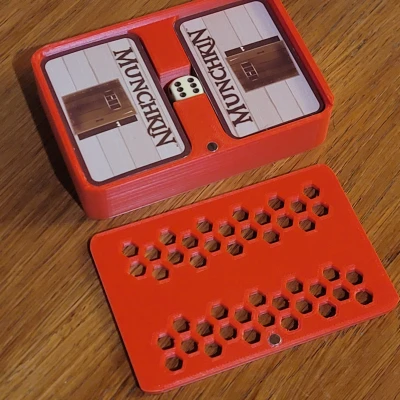 Hộp Di Chuyển Munchkin