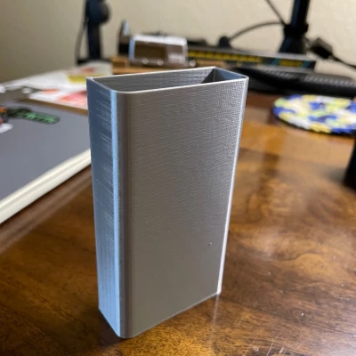 Giá Đỡ Bút/Bút Chì Nam Châm Dán Tủ Lạnh