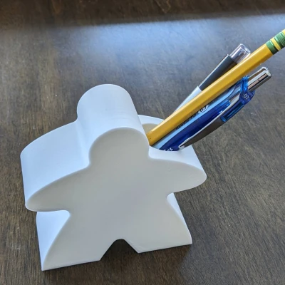 Hộp Cắm Bút Meeple Để Bàn