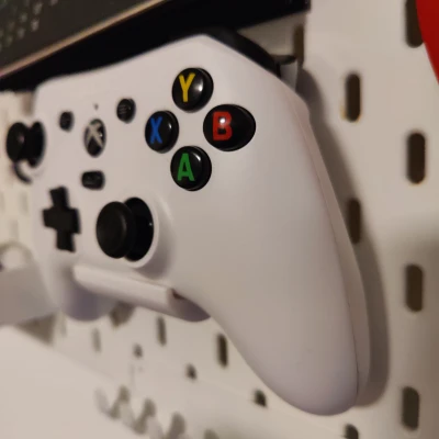 Giá Đỡ Tay Cầm Chơi Game IKEA SKÅDIS / SKADIS