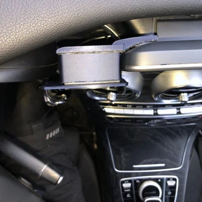 Giá đỡ điện thoại iPhone 8 cho Mercedes Benz C-Class W205 GLC X253