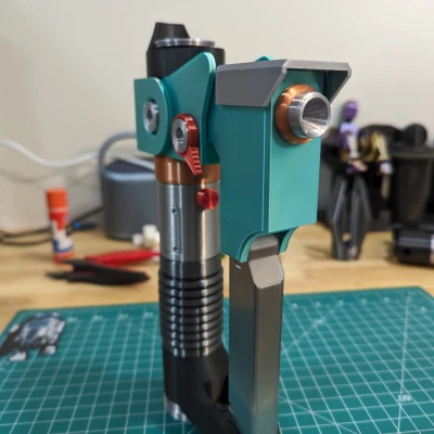 Thanh kiếm ánh sáng đầu tiên của Ezra Bridger