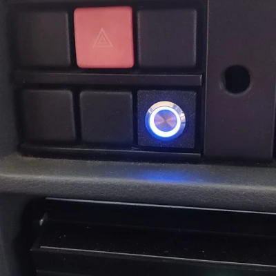 Nắp Che Bảng Taplo Xe RV Camper Fiat Ducato 290 Có Lỗ Chừa Nút Bấm 16mm