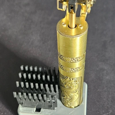 Hộp Đựng Tông Đơ + Lược